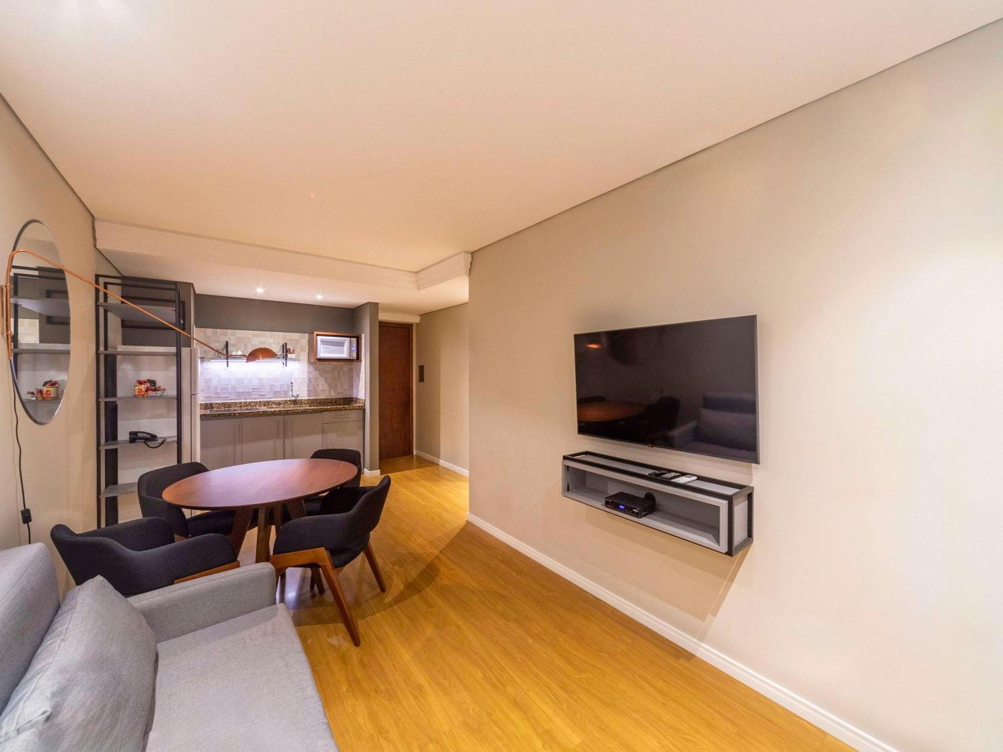Mercure Curitiba Golden エクステリア 写真